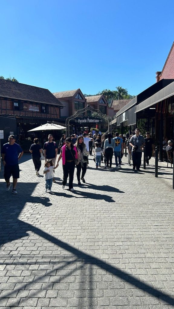 d2d08b3d-3e80-423b-8766-6561f499c52f